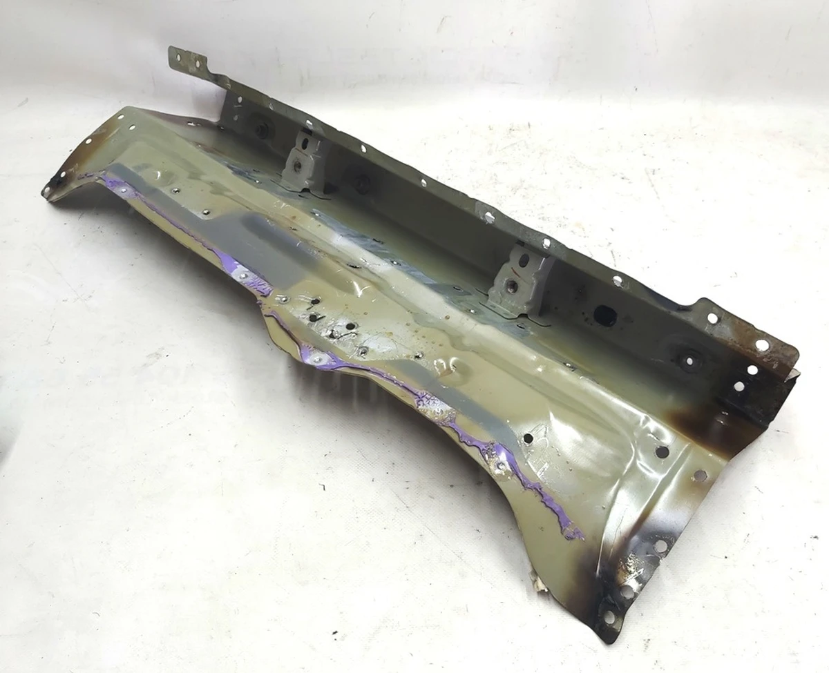 Кузовная панель стойки С поперечная нижняя Tesla model 3 1099613-S0-A