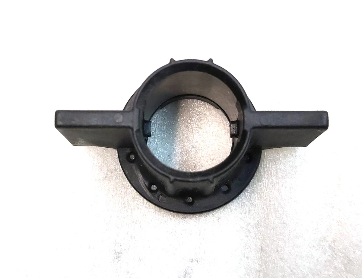 6 RETAINER, FALCON DOOR CLOSE SWITCH Tesla model X 1074114-00-B