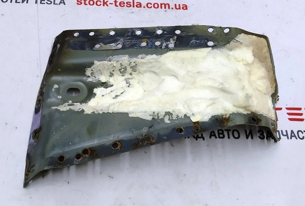 31 Quarter front left side member reinforcement upper Tesla model 3 1075945-S0-A