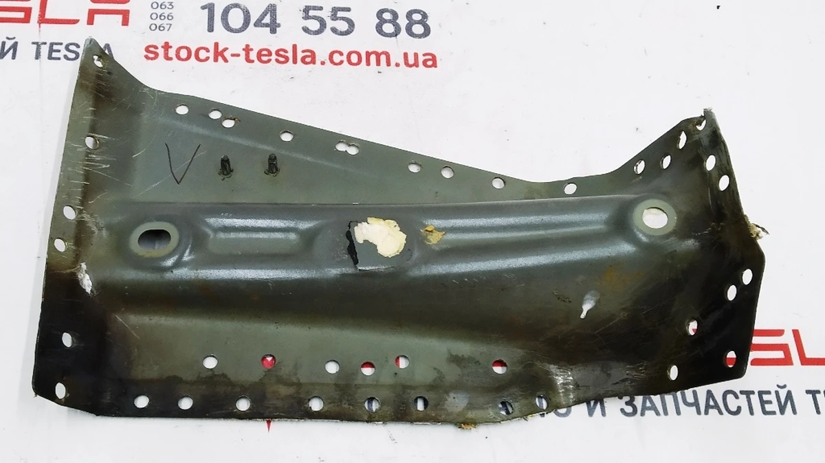 31 Quarter front left side member reinforcement upper Tesla model 3 1075945-S0-A