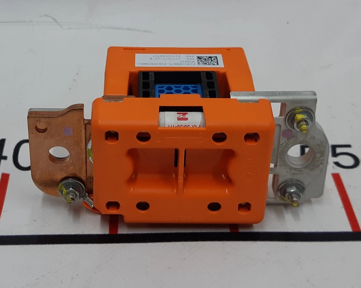 Main battery fuse with squib assembly Tesla model S 1077177-00-B