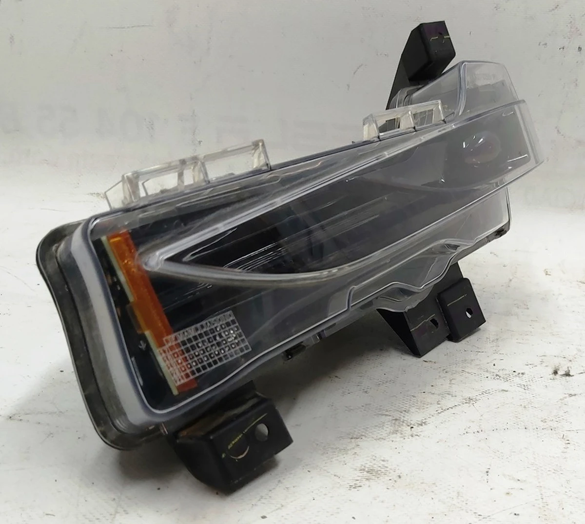 1 LAMP ASSEMBLY FASCIA LAMP SAE BASE LEFT HAND Tesla model 3 1077389-00-F