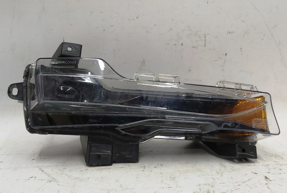 2 LAMP ASSEMBLY FASCIA LAMP SAE - BASE RIGHT HAND Tesla model 3 1077390-00-F