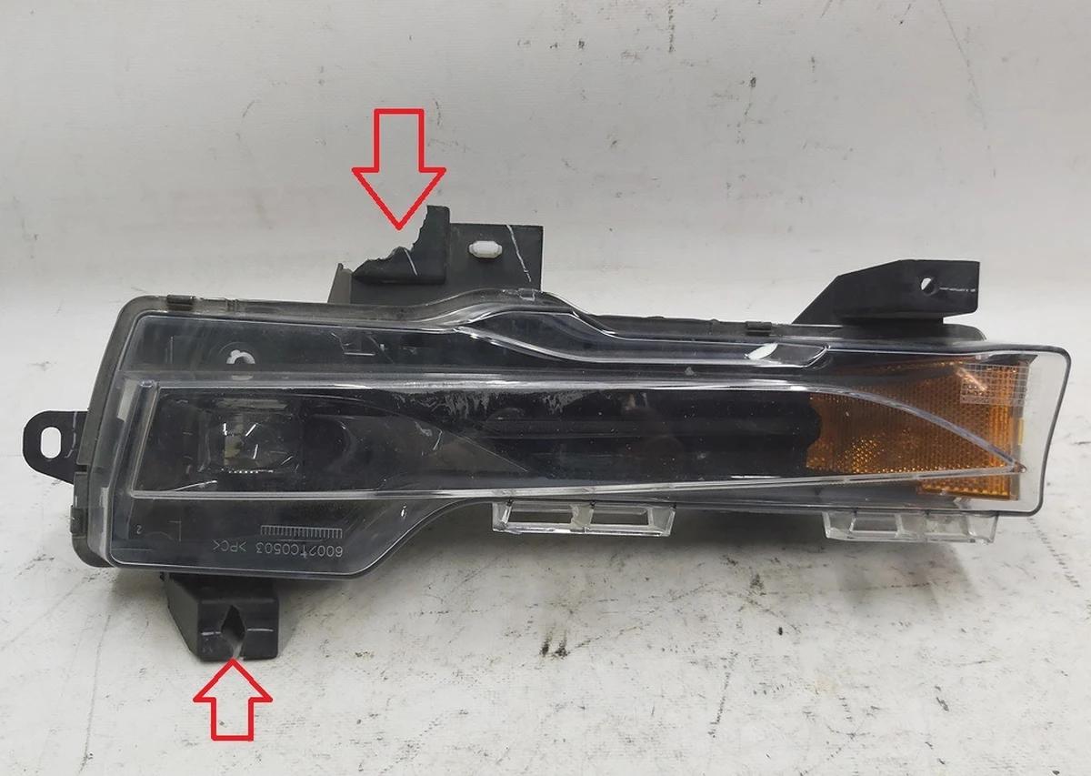 1 LAMP ASY, FASCIA LAMP, SAE UP-LEVEL, LH with damage Tesla model 3 1077391-00-F