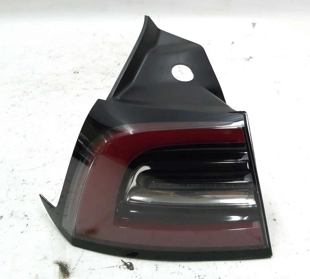 1 Left outer lamp (USA) Tesla model 3 model Y 1077397-00-G