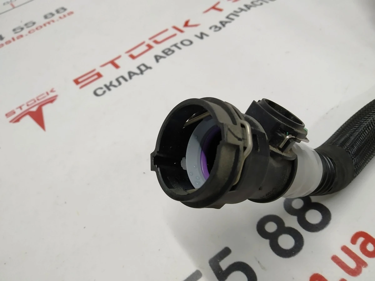 5 Патрубок системи охолодження основної батареї RWD Tesla model 3 1077592-77-F