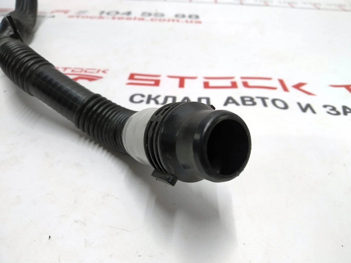 5 Патрубок системи охолодження основної батареї RWD Tesla model 3 1077592-77-F