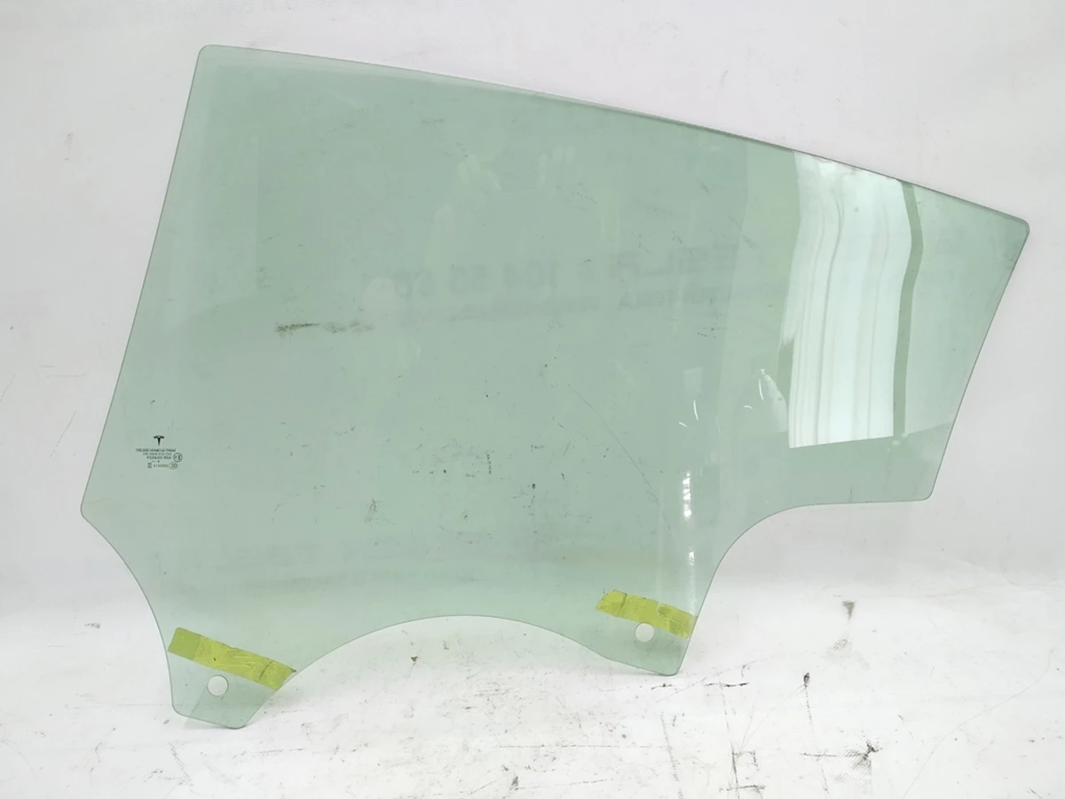 2 Rear right door glass Tesla model 3 1077905-99-C