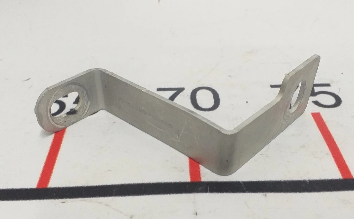 7 Minus contact retainer busbar Tesla Model 3 1078345-00-A