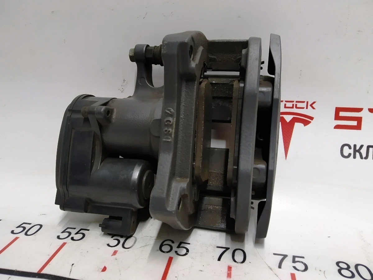 1 Суппорт тормозной задний правый MANDO (с тормозными колодками) Tesla model S REST, Tesla model X 1078542-00-B