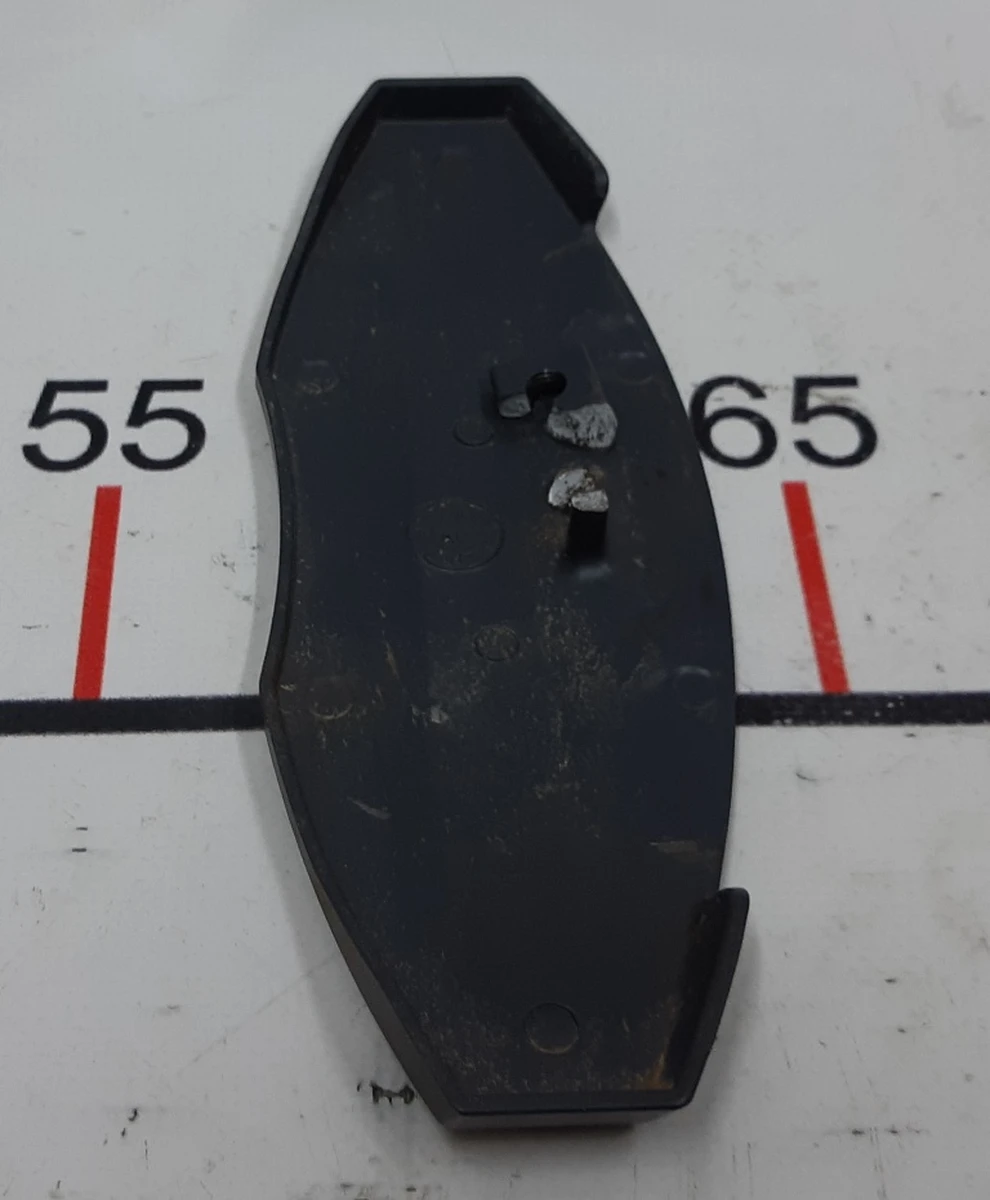 1 Накладка TESLA суппорта тормозного заднего правого MANDO с повреждением Tesla model S REST, Tesla model X 1078542-00-B