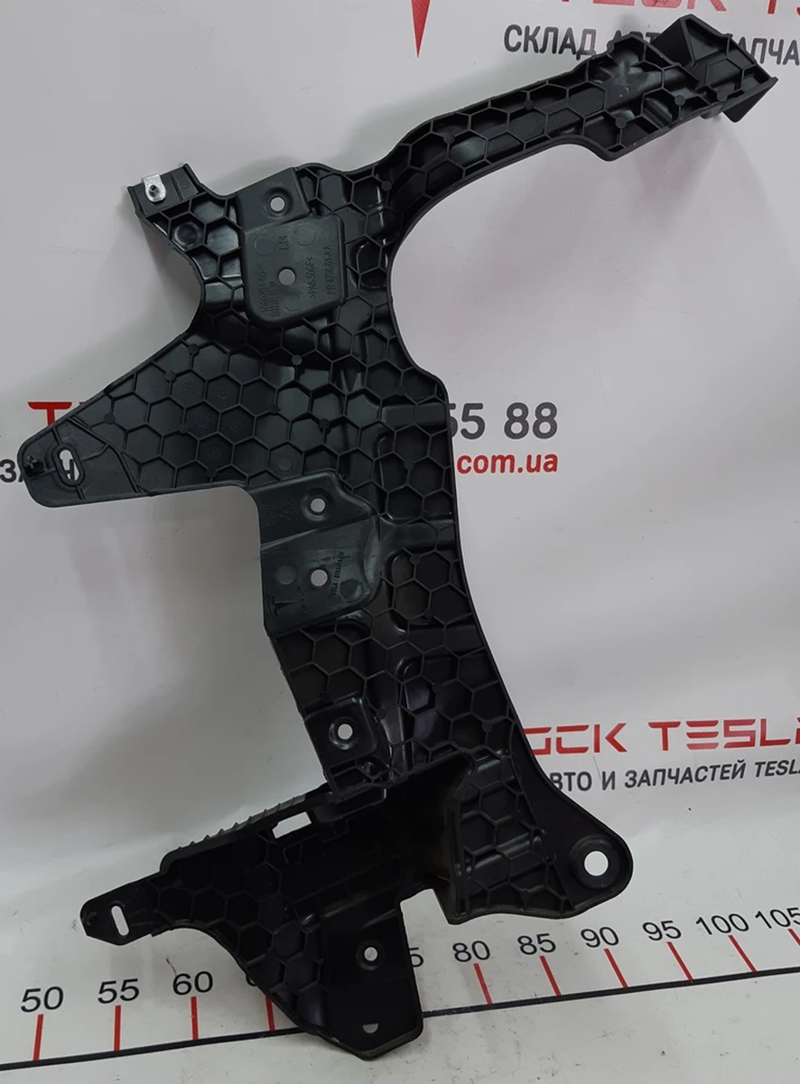 9 Luggage compartment trim bracket left Tesla model X 1080701-00-D