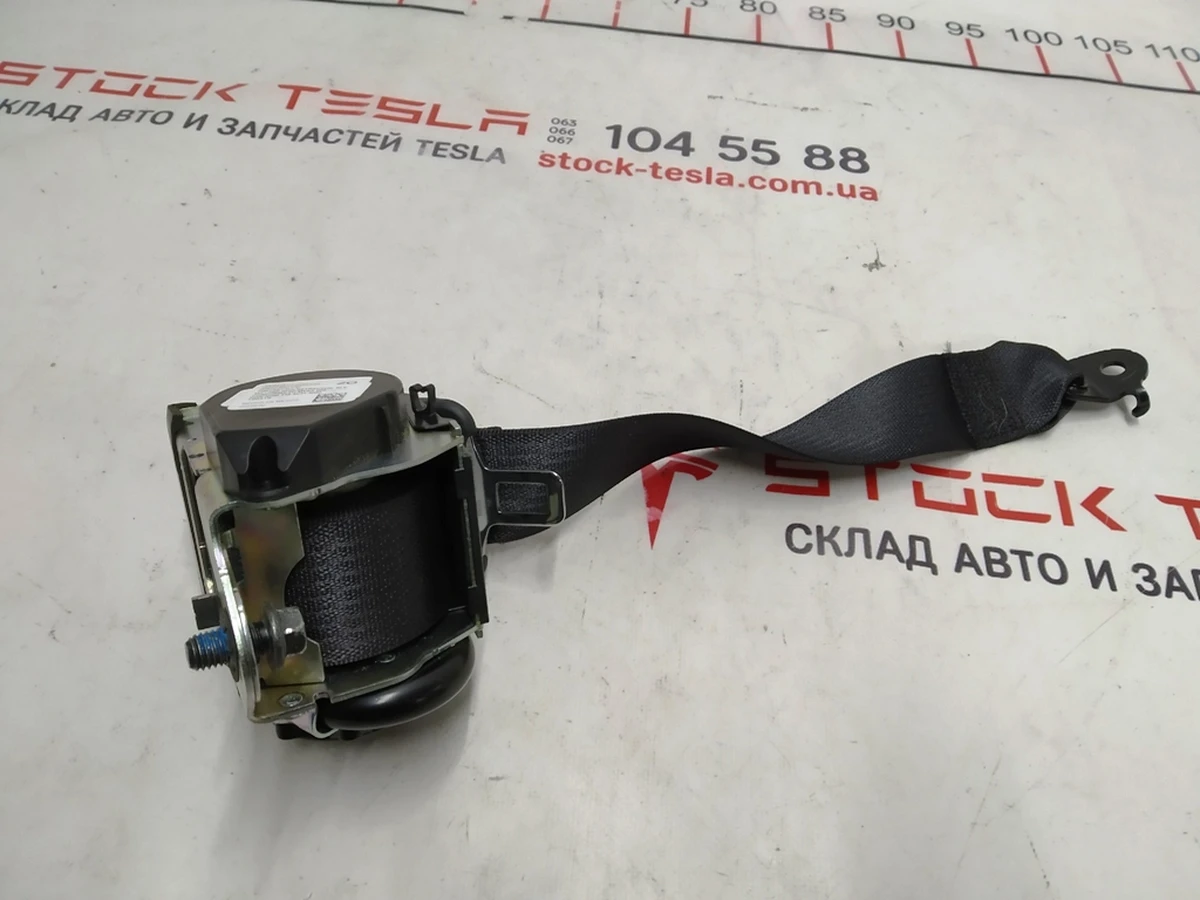 1 Ремень безопасности 2-го ряда сидений левый правый (BLK) Tesla model 3 1081281-01-F