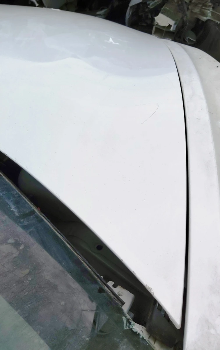 1 Hood PEARL WHITE MULTI-COAT-PPSW with "T" sign Tesla model 3 1081390-11-C