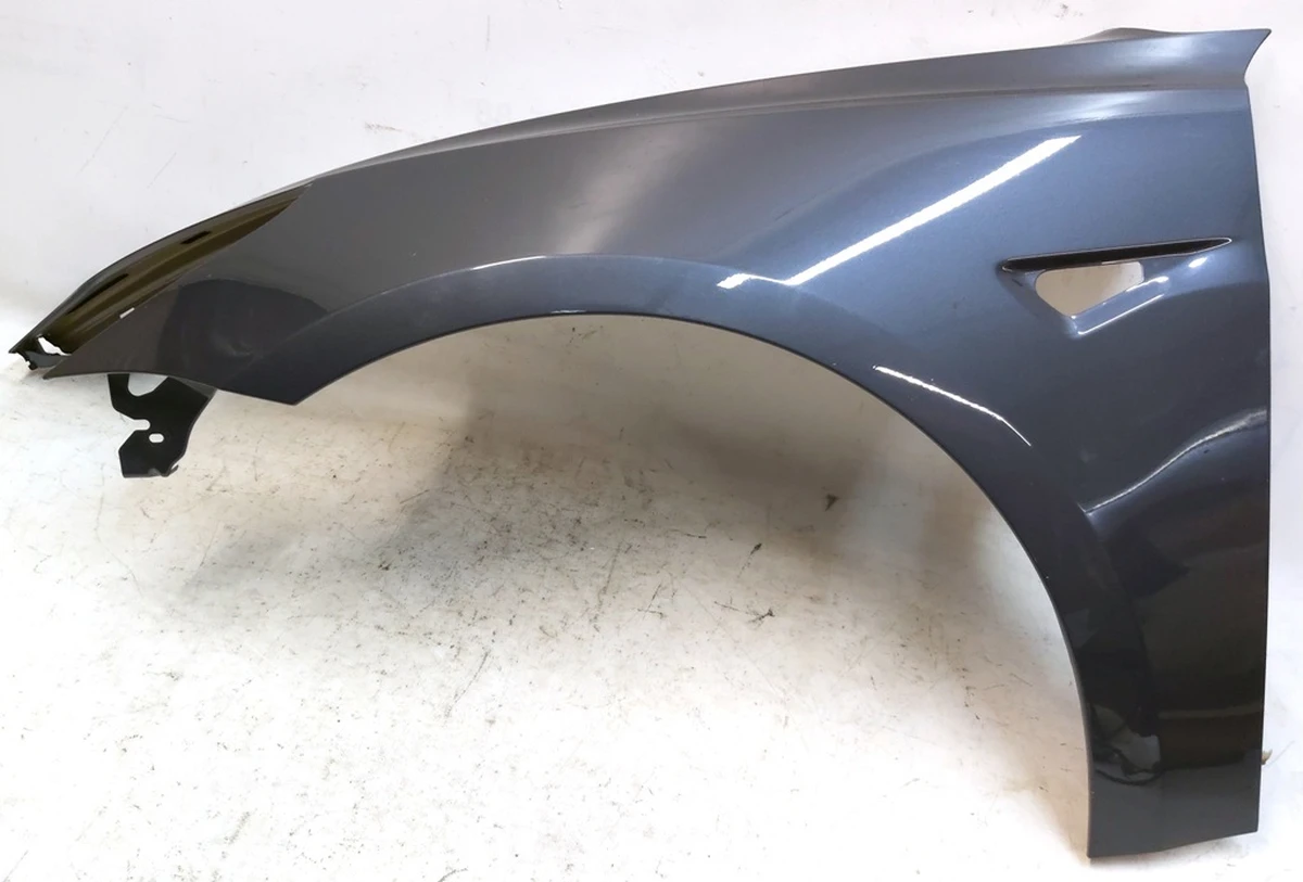 1 FENDER ASSY, RH, MODEL 3, MIDNIGHT SILVER METALLIC-PMNG damaged Tesla model 3 1081401-12-D