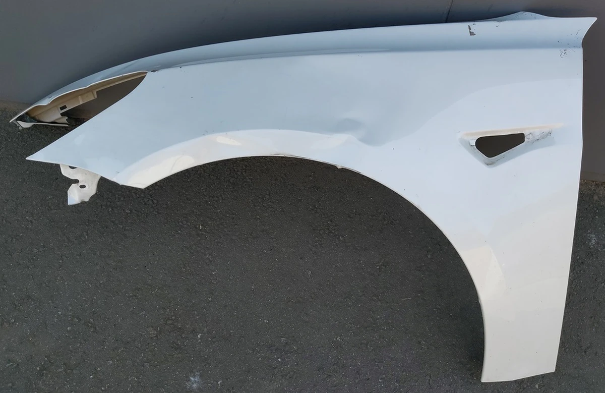 1 FENDER ASSY, LH,PPSW with damage Tesla model 3 1081401-11-D