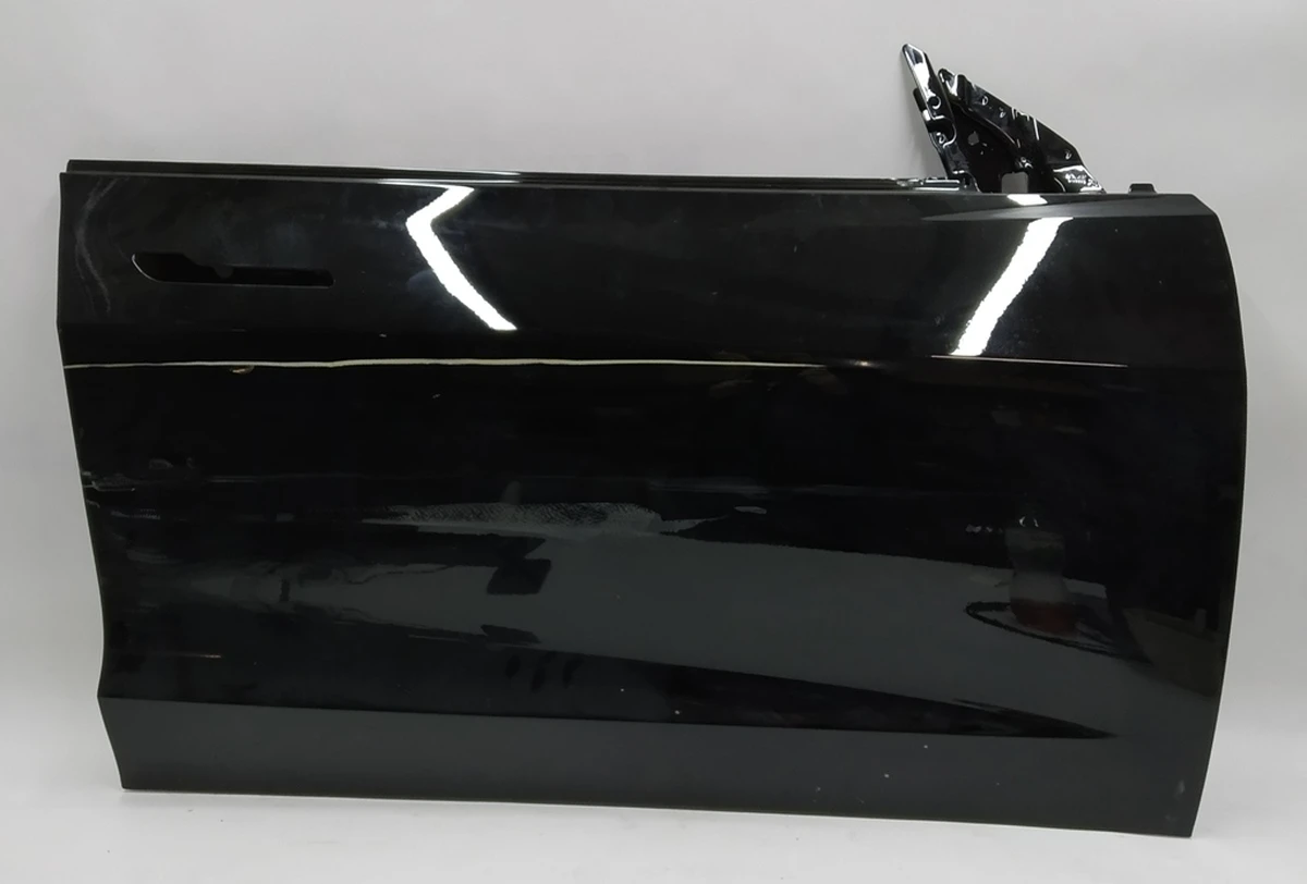 5 FR DOOR ASSY, RH, MODEL 3, E-COATED (damaged) Tesla model 3 1081420-E0-C