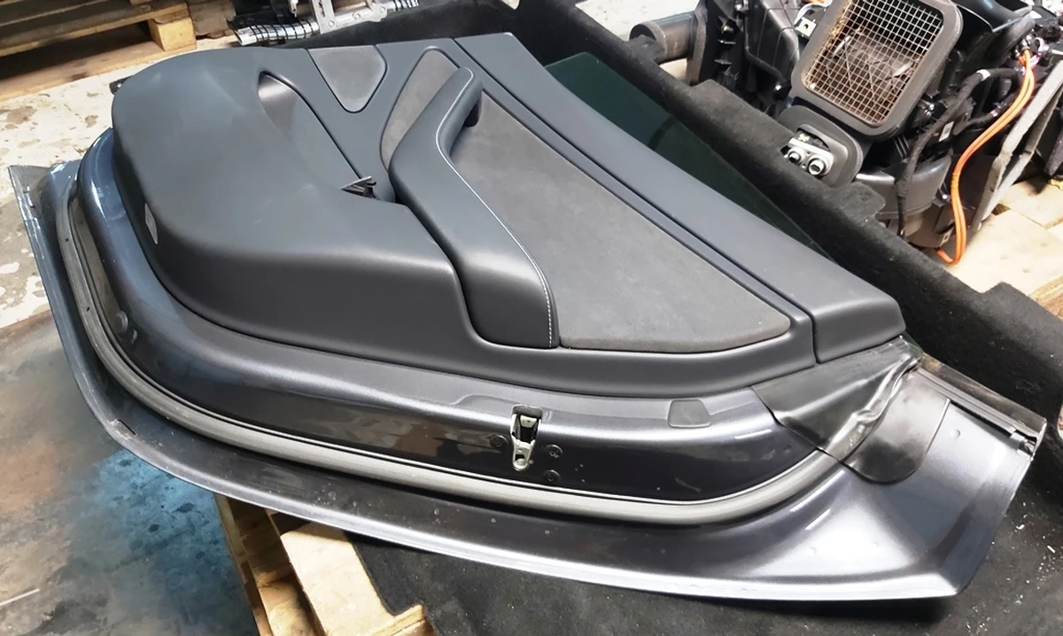 7 Двері задні права в зборі PMNG Tesla model 3 1081440-E0-C