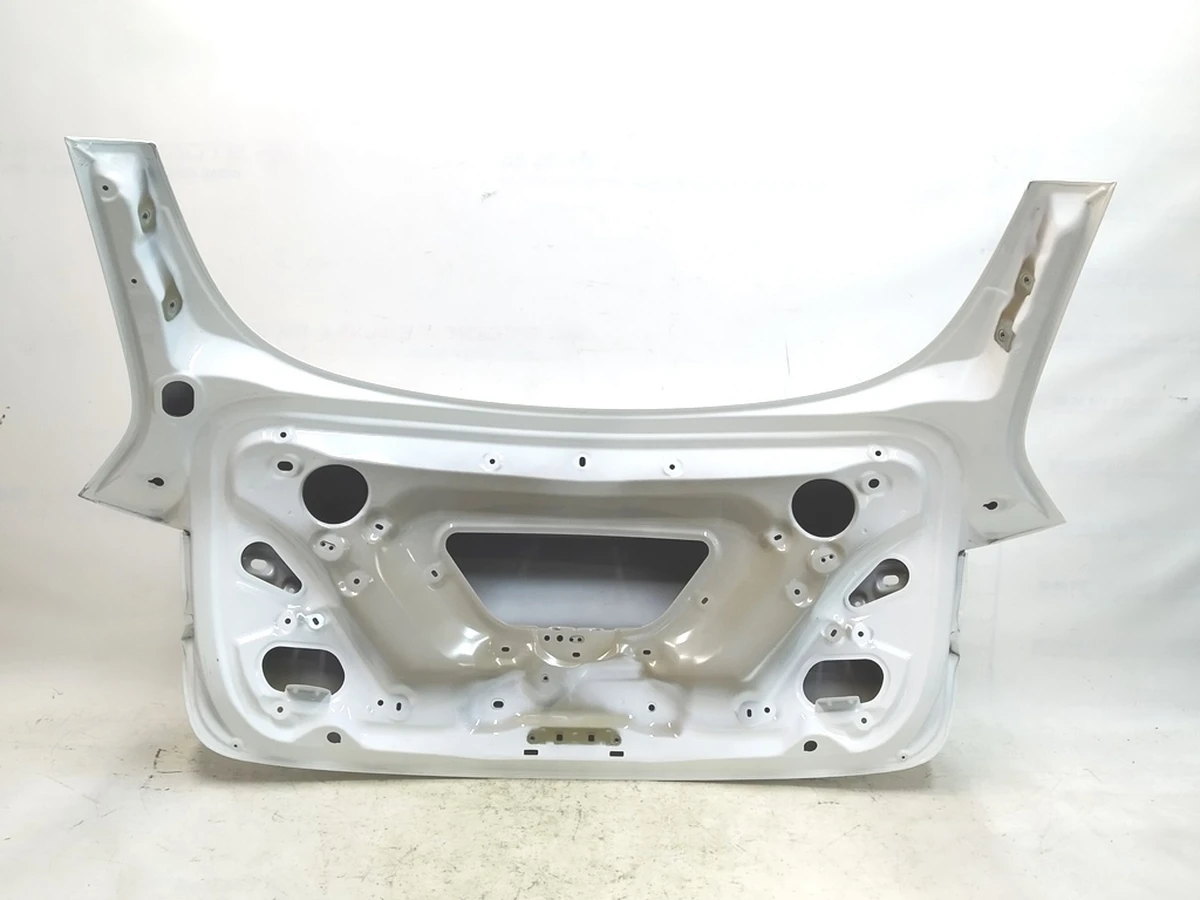11 TRUNK ASSY, MODEL 3, PEARL WHITE MULTI-COAT-PPSW (damaged) Tesla Model 3 REST 1081460-11-A