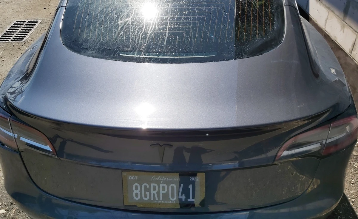 11 Крышка багажника (ляда) металл PMNG Tesla model 3 1081460-12-D