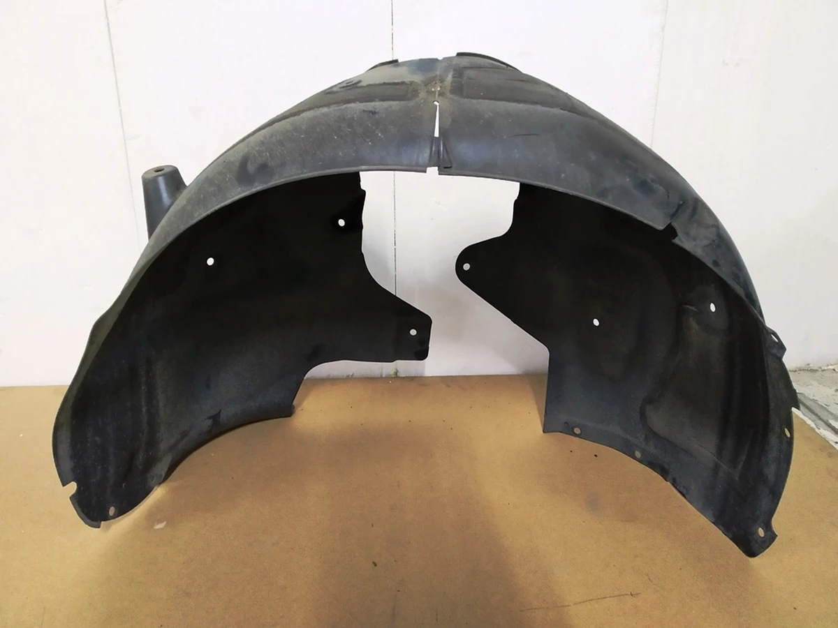 2 Підкрилок передній правий Tesla model 3 1081582-00-D