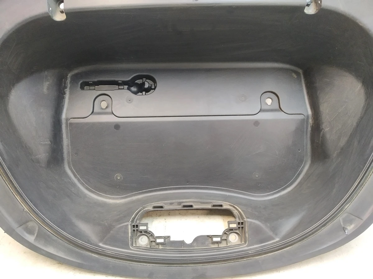 8 Бокс підкапотний (ванна) з пошкодженням Tesla Model 3 1526738-00-C