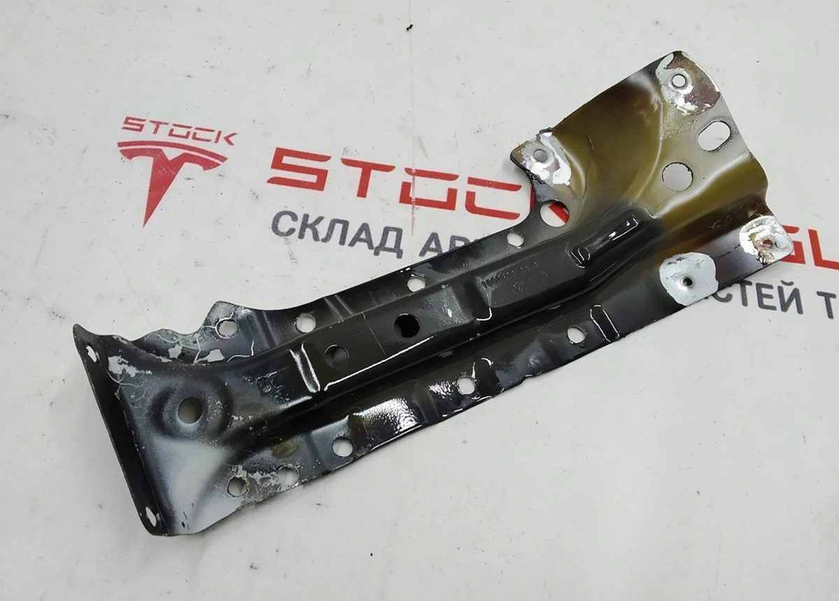 34 Четверть задняя правая кузовная панель форточки передняя Tesla model 3 1082600-S0-A