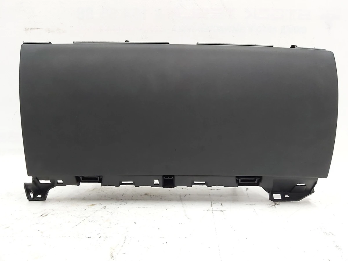 4 Бардачок (перчаточный ящик) BLK BASE USB Tesla model 3, model Y 1083340-00-J