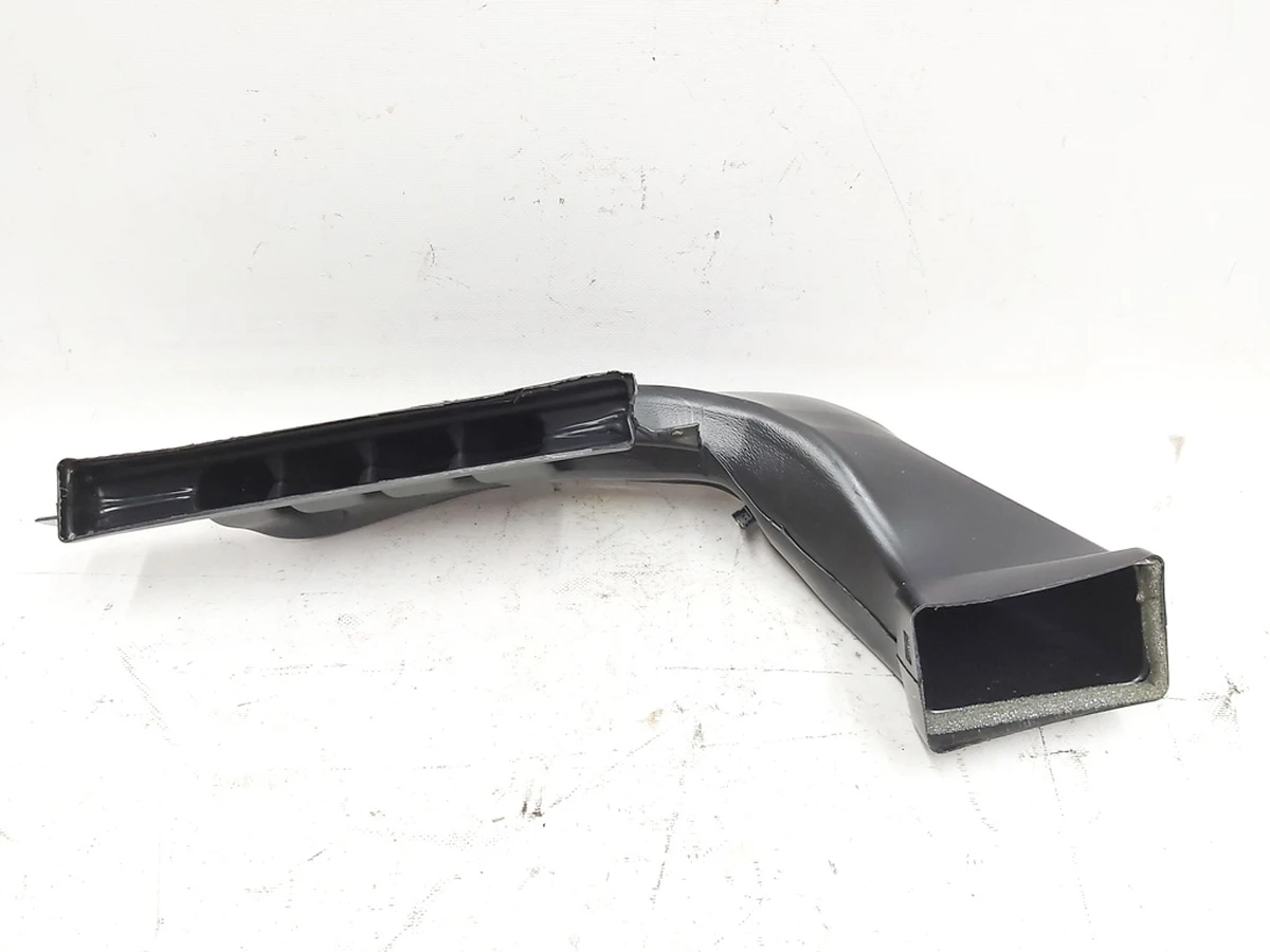 10 Воздуховод торпеды левый с датчиком температуры Tesla Model 3, Model Y 1083388-00-E