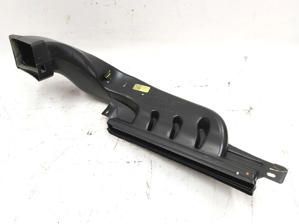 10 Воздуховод торпеды левый с датчиком температуры Tesla Model 3, Model Y 1083388-00-E