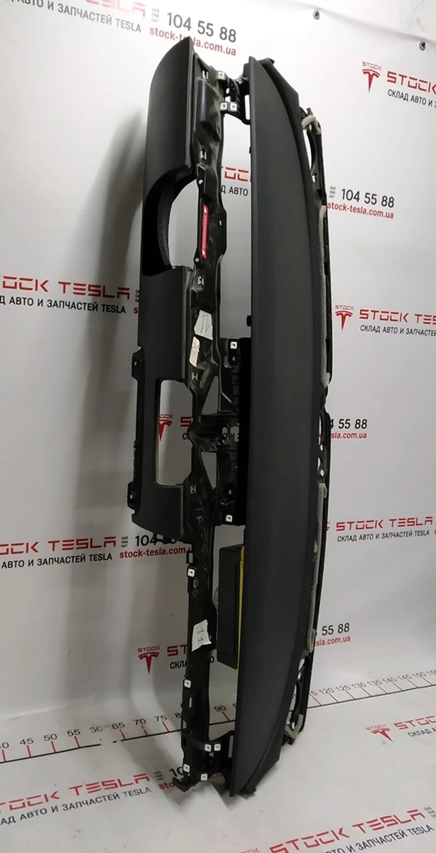 1 Plastic frame tool. panels (dashboard) complete with airbag Tesla model 3 1083401-05-J