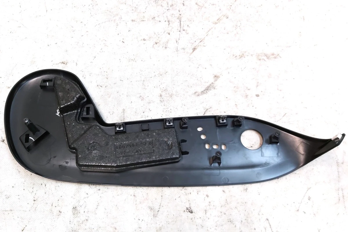 4 CVR ASSY MX/MS FS SIDE OTR LH MIC with damage Tesla model X, model S REST 1083454-00-A