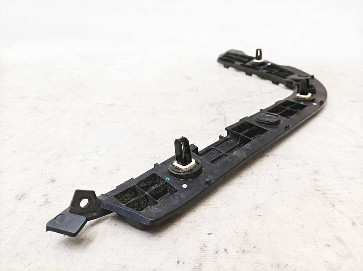 3 REAR WING BRACKET ASSEMBLY - RIGHT HAND Tesla model 3 1083989-00-K