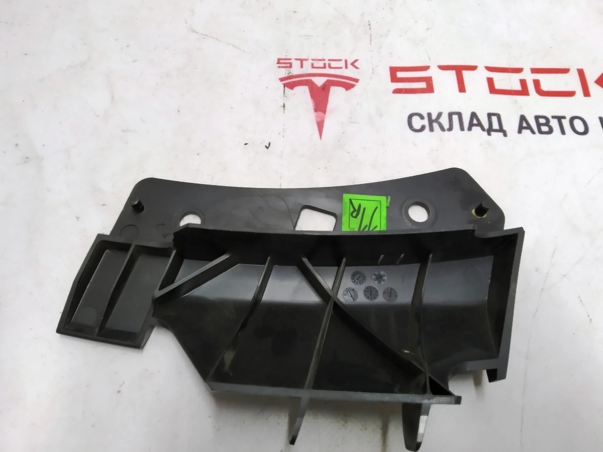 2 REINF - Fascia front center upper to FEM RH, M3 Tesla Model 3 1084170-00-B