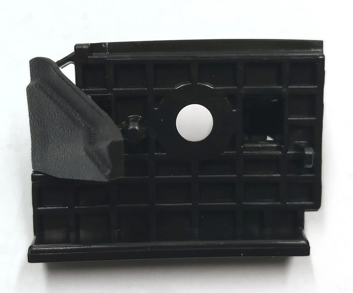 9 BRACKET - FASCIA FRT CTR TO FDR RH, NEW Tesla model 3 1084172-00-F