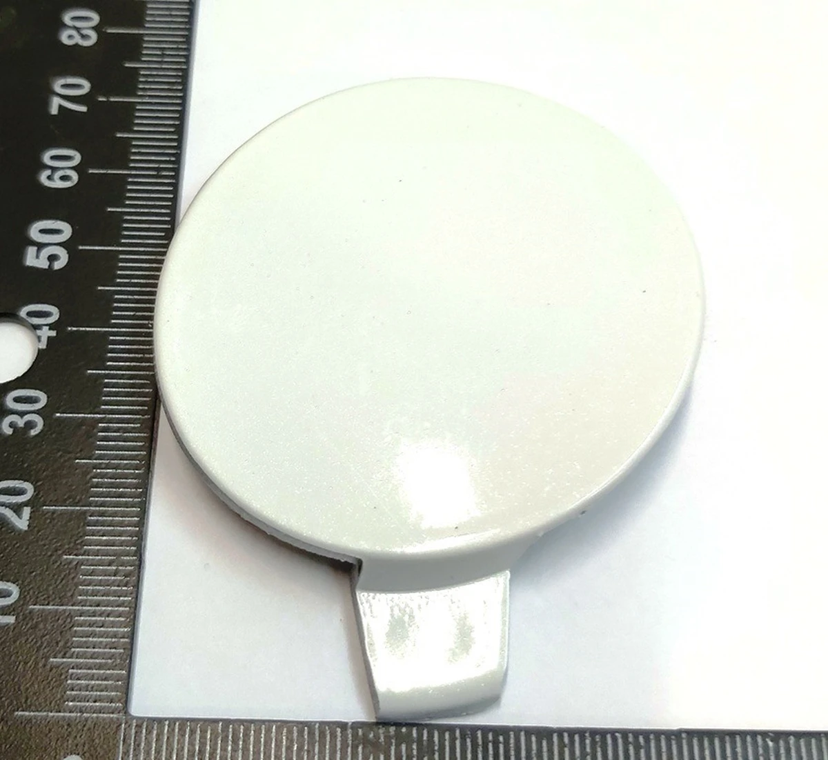 Заглушка бампера переднього WHITE Tesla model 3 1084168-00-E