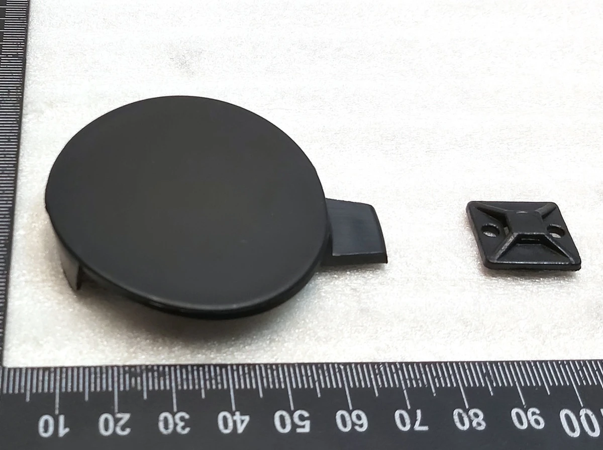 2 Заглушка бампера переднего Tesla model 3 1084168-00-E