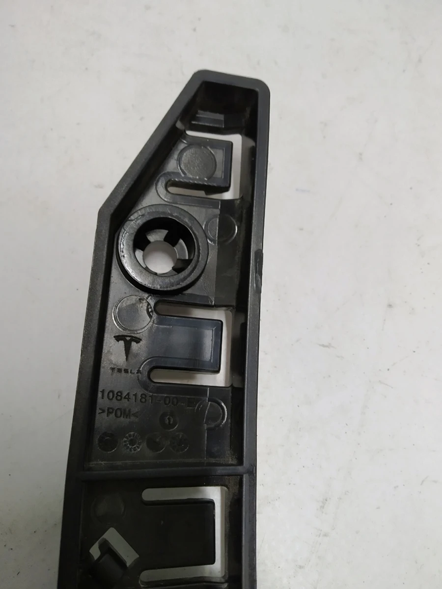3 Bracket - fascia side to FDR LH, Tesla Model 3 1084181-00-E