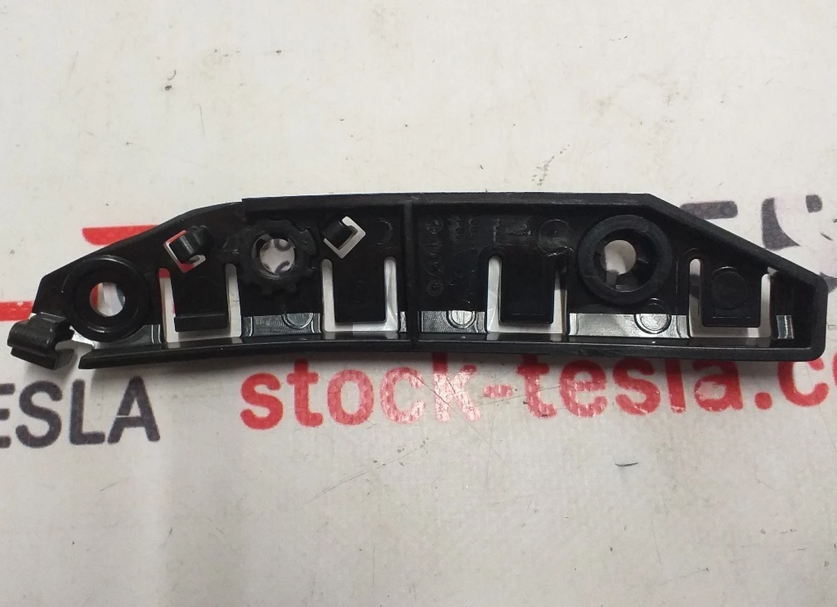 3 Кронштейн крепления направляющая бампер крыло левый NEW Tesla model 3 1084181-00-E