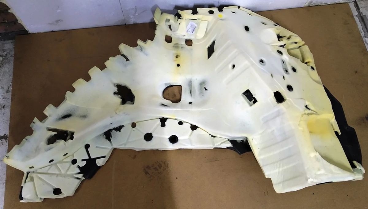 Теплошумоизолятор салона стойки C левый Tesla model X 1084302-00-E