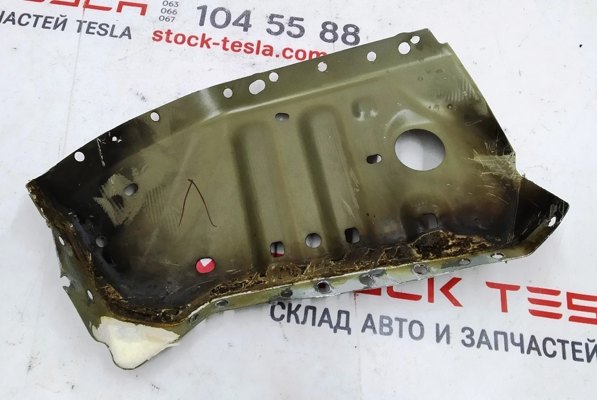 Четверть передняя левая кузовная панель соединитель стакана и верхнего усилителя лонжерона Tesla model 3 1084685-S0-C