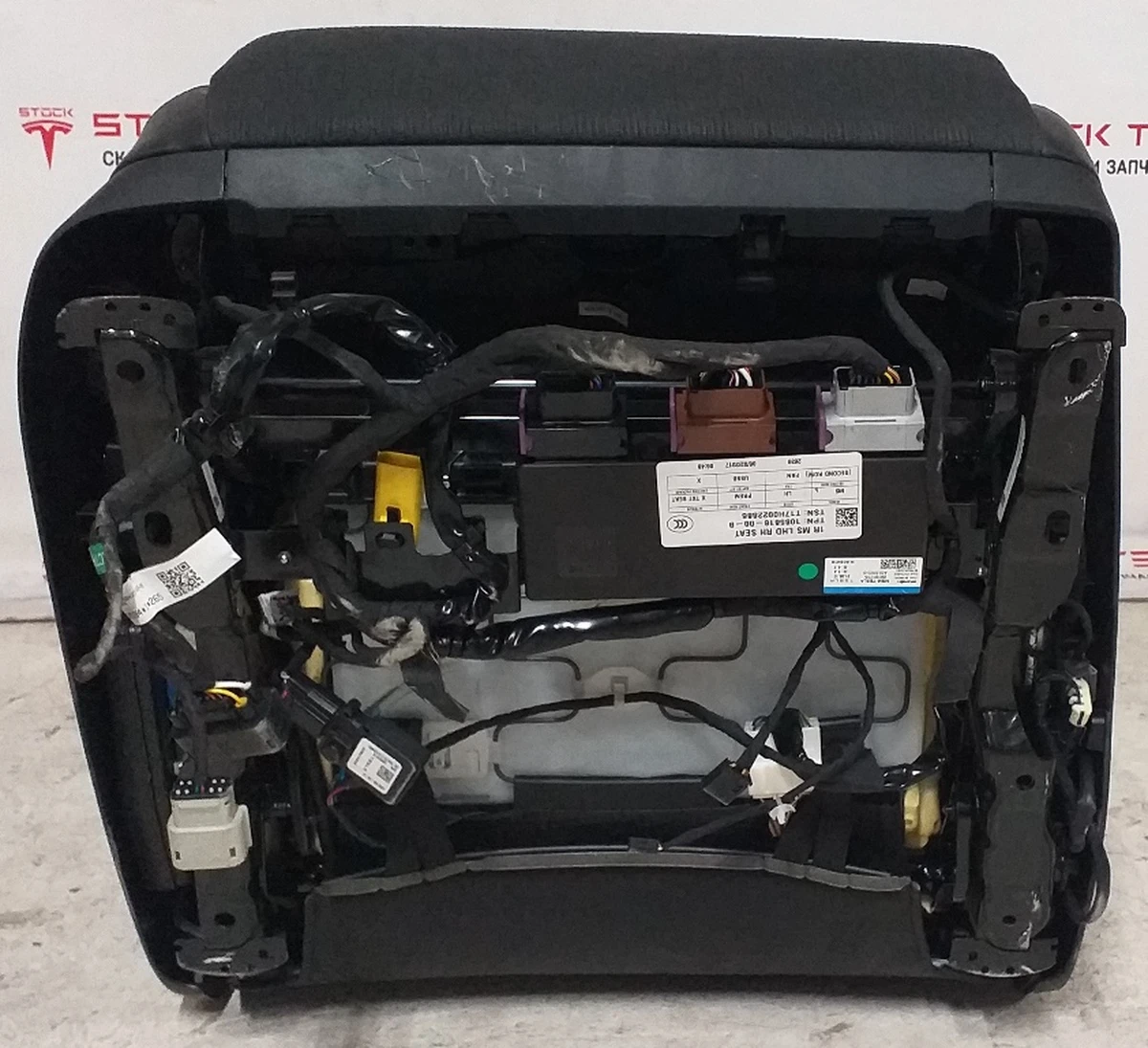 2 Сидіння пасажирське у зборі (з пам'яттю положення, без подушки безпеки) X TXT SEAT (GEN 3) Tesla model S REST