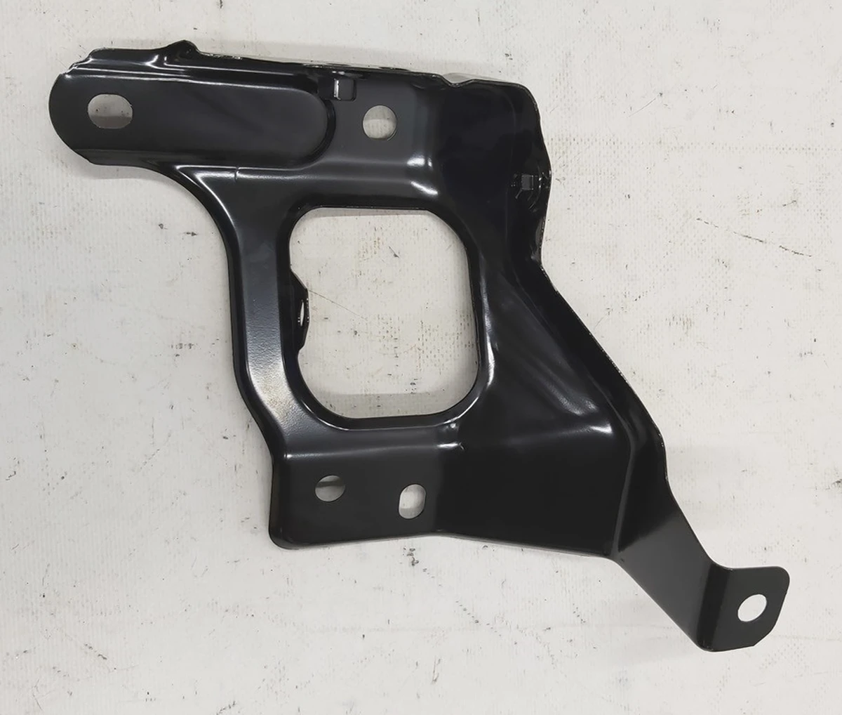 19 Side member bracket left wing NEW Tesla model 3 1086017-S0-A