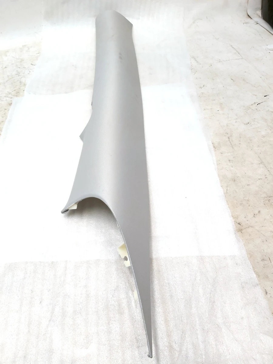 5 Накладка стойки задняя правая BASE PROVIDENCE с повреждением Tesla model 3 1086269-01-N