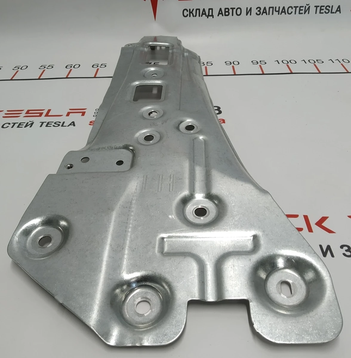 10 ASY, REINF, W/H INNR RH Tesla Model X 1086806-00-A