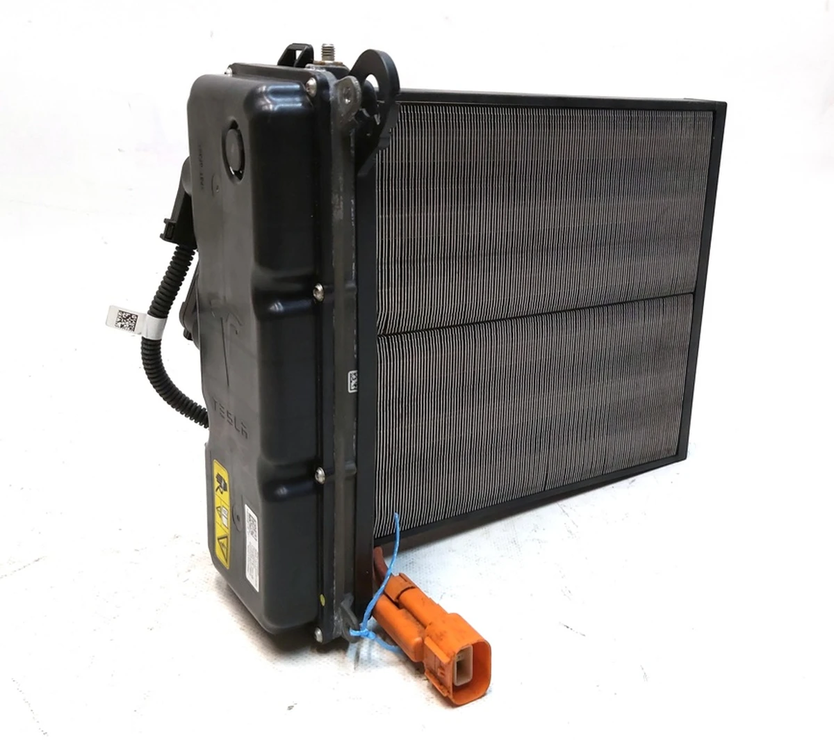 1 Элемент нагревательный климатической уставновки (печки) салона в сборе с электропроводкой Tesla model 3 1088218-00-I