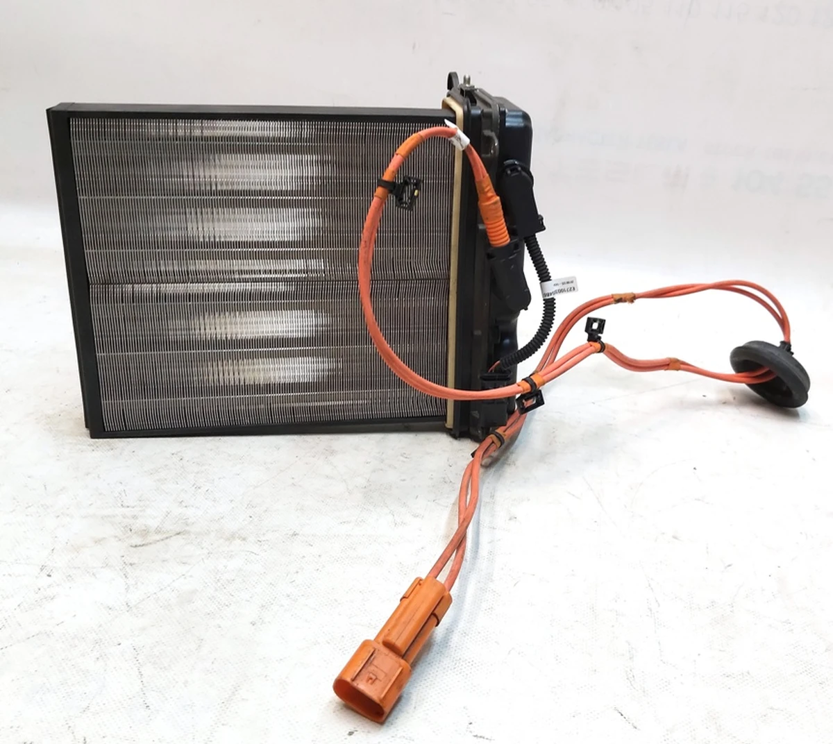 1 Элемент нагревательный климатической уставновки (печки) салона в сборе с электропроводкой Tesla model 3 1088218-00-I