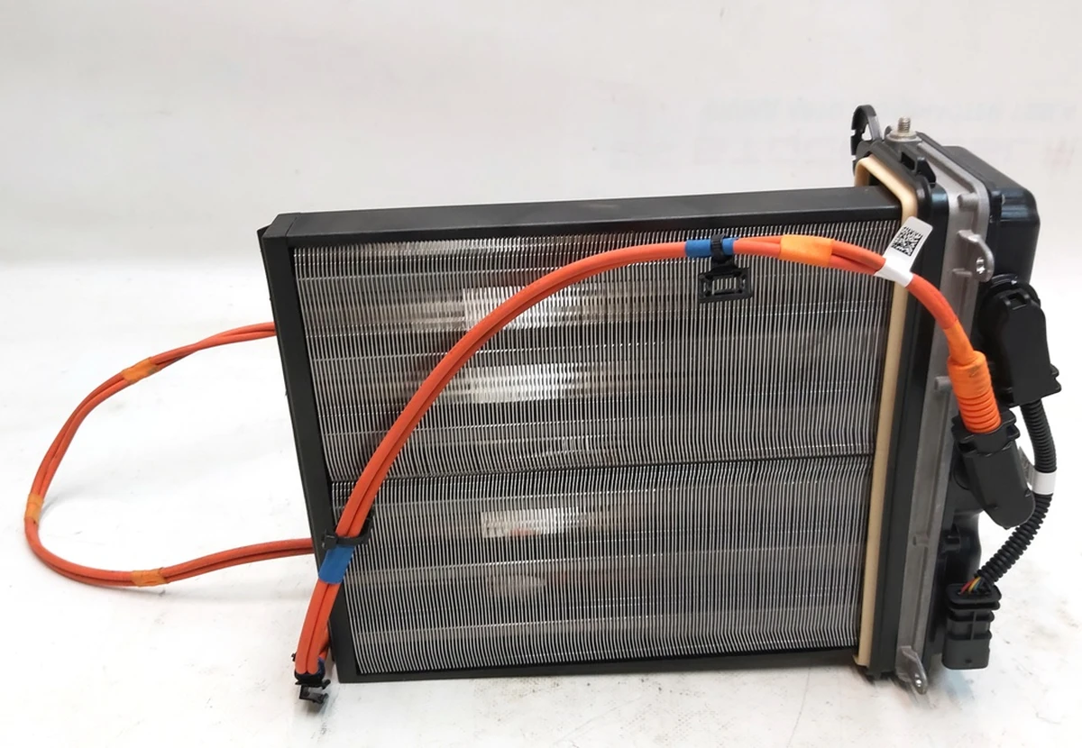 1 PTC heater Dual Zone with electrical wiring Tesla model 3 1088218-00-I