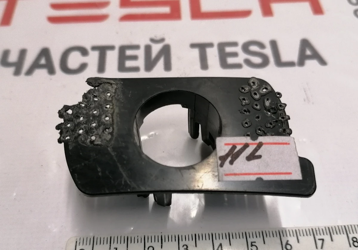 3 Кронштейн крепления парктроника S1 (12 датчиков система PARK ASSIST) АП2.5 Tesla model 3 1088436-00-A