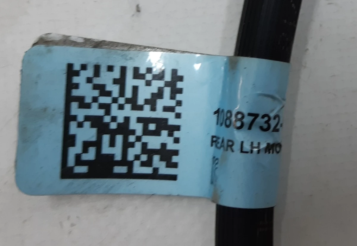 7 Rear left brake hose Tesla model S REST 1088732-00-C